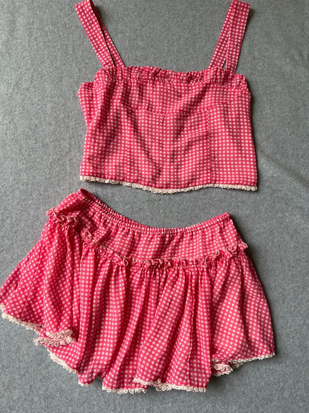 Megan Moroney Pink Gingham 2 Piece Set Crop Top Ruffle Shorts Lace Trim XL L